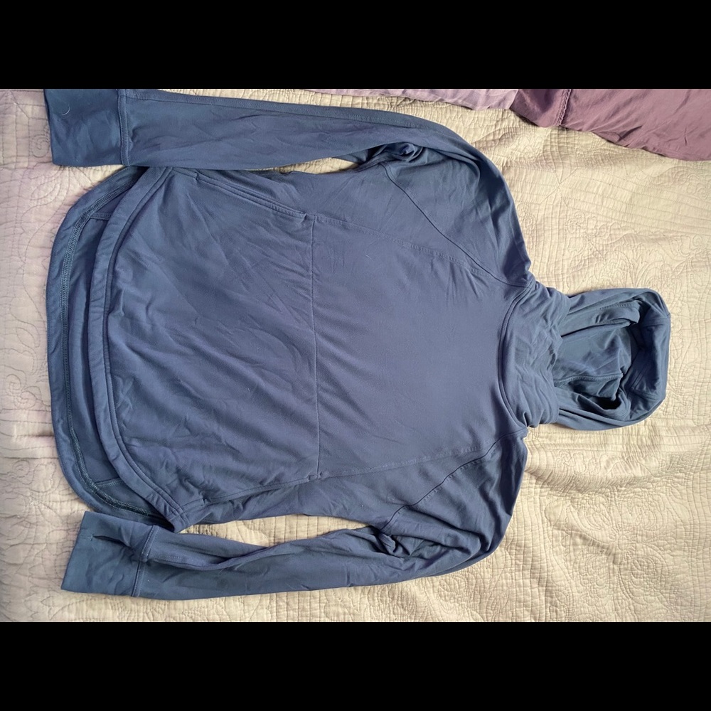 Lululemon sweatshirt